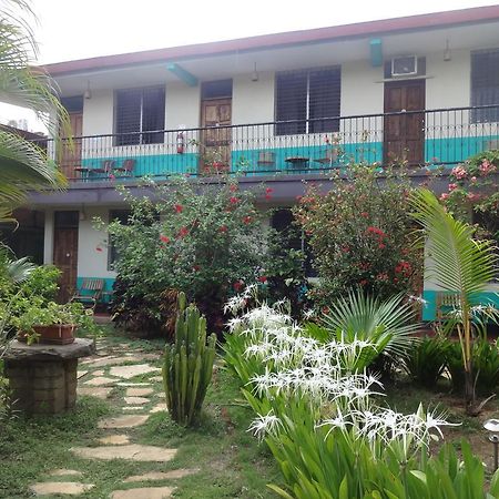 ホテルHarvest House Nicaragua León エクステリア 写真